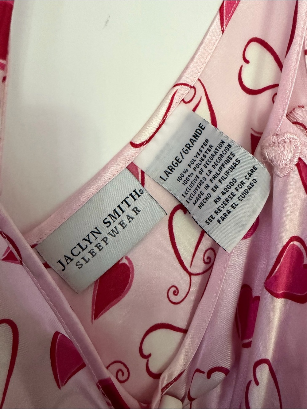 Victorian vintage Jaclyn Smith Pink and Red Heart-Print Satin Sleep Slip set - Picture 3 of 6